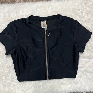 Crop top